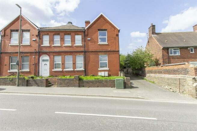 3 bedroom semi detached house for sale in Inkersall Road Staveley