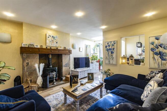 Living Room/Snug