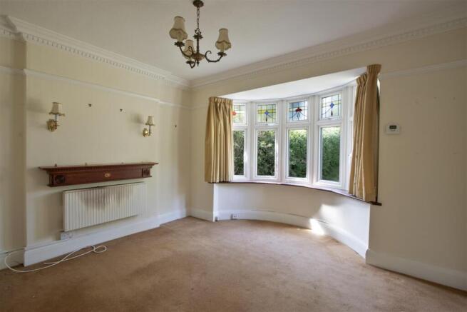 Sitting/Dining Room