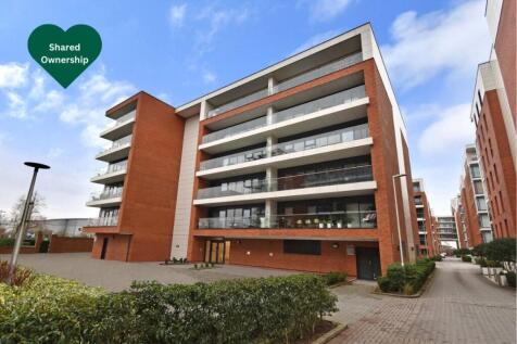 Hackwood House, Kingman Way, Newbury, Berkshire, RG14