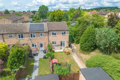Derwent Road, Thatcham, Berkshire, RG19