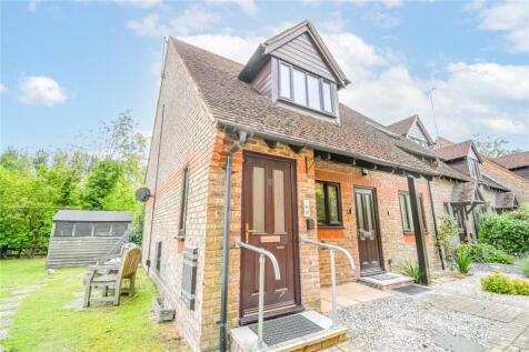 Watermill Court, Bath Road, Woolhampton, Reading, RG7