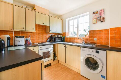 Bartholomew Street, Newbury, Berkshire, RG14