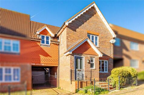 Owletts Grove, Newbury, Berkshire, RG14