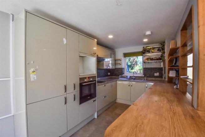 OPEN PLAN KITCHEN AREA