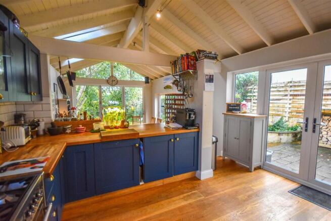 KITCHEN/DINING/FAMILY ROOM