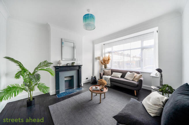 14f9840b-4748-419...