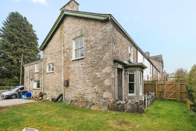 Rear Aspect