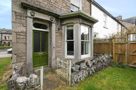 2 Sedbergh Road, Kendal, Cumbria, LA9 6AD