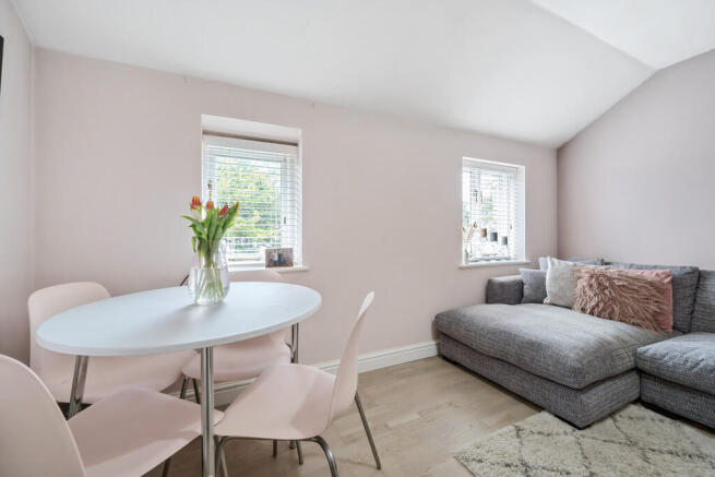 Open Plan lounge ...