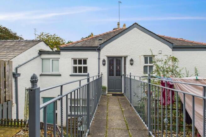 3 Wood Close Gard...