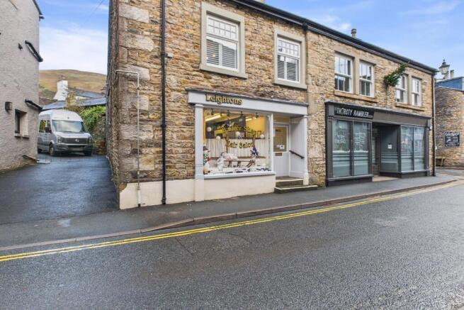 Leighton's Barber...