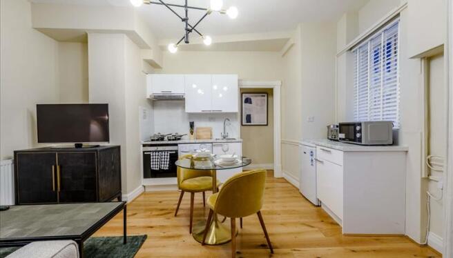 Kitchen/Dining area