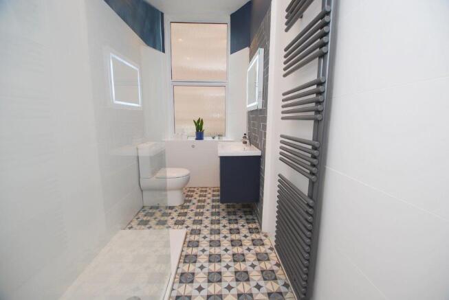 75 Union Street (52) shower room.jpg