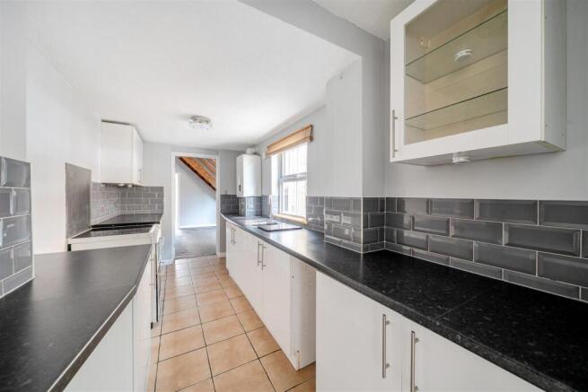 kitchen h.jpg