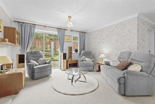 Sitting Room Area