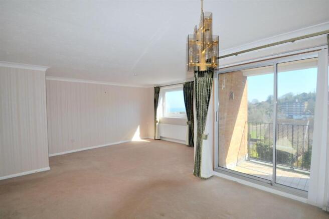 Sitting/Dining Room