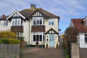 House Prices in Park Avenue Eastbourne East Sussex BN21