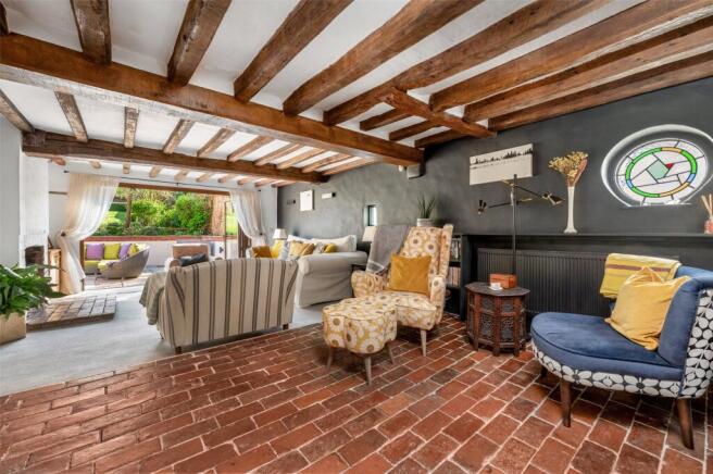 Living/Sitting Room
