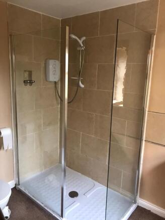 rent flat bedroom request
