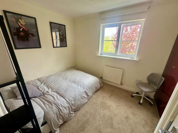 BEDROOM 2