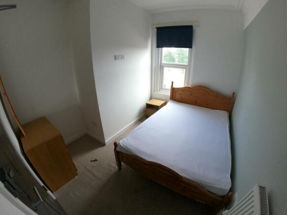 1 bedroom property to rent St Ann's