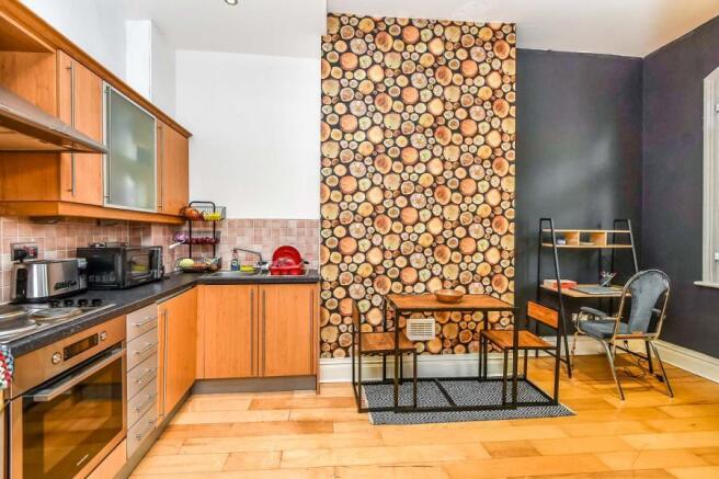 Kitchen-Lounge