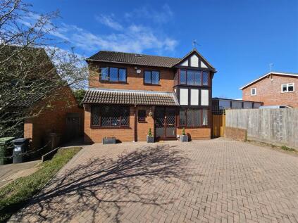 Sandhills Crescent, Solihull