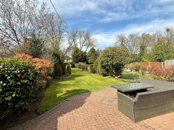 WR57 Garden.jpg