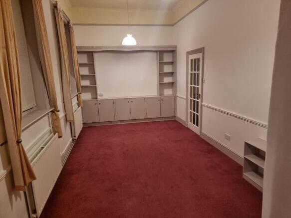 lounge photo 2
