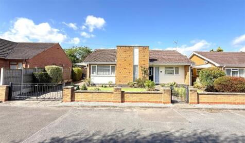 Raymond Drive, Bingham