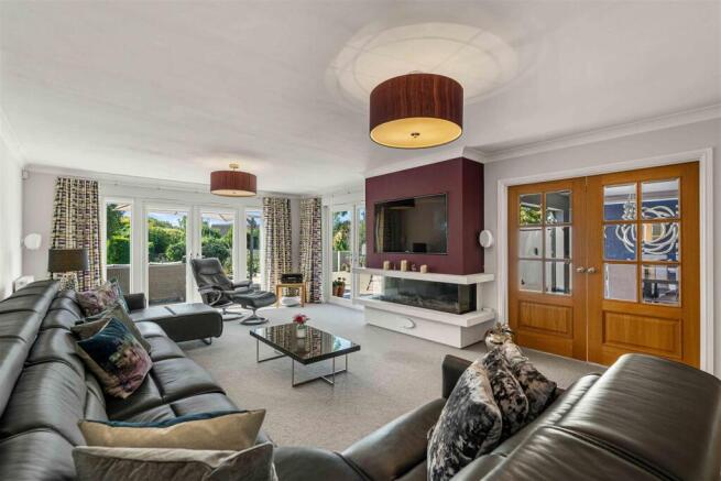 Mistletoe House-07.jpg