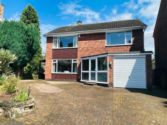 4 bedroom detached house for sale in Stanford Gardens, Radcliffe-On ...