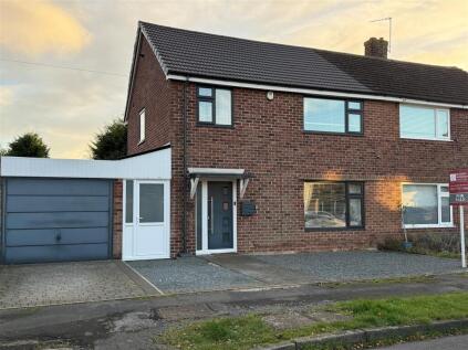 St. Lawrence Boulevard, Radcliffe-On-Trent, Nottingham