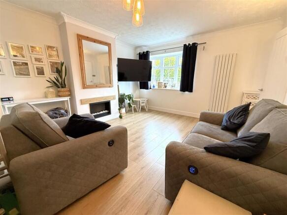 CL5r32jePke5LvmW2...