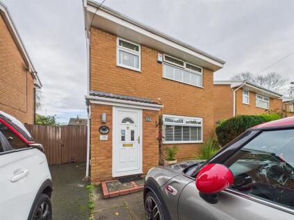 Gilwell Avenue, Moreton