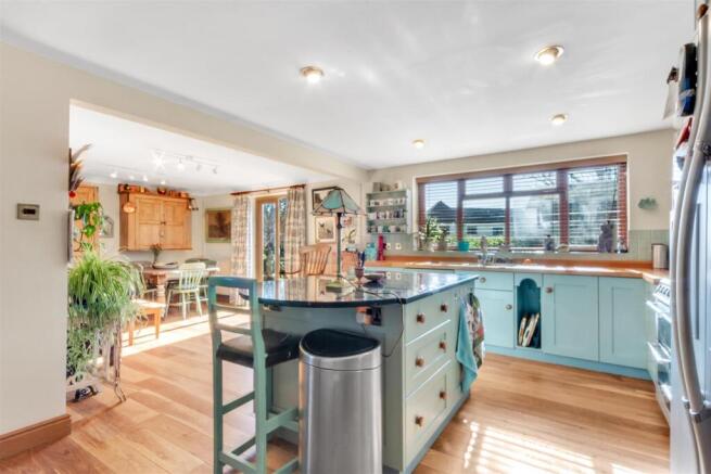 Kitchen.jpg