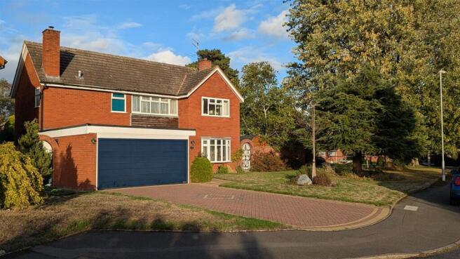 10 Dovecote Front2.jpg