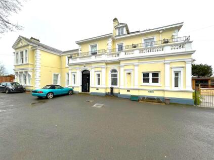 Hillcrest, Broadway Road, Evesham