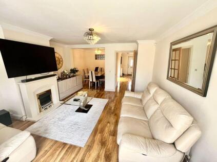 Chase Gardens, Westcliff-On-Sea