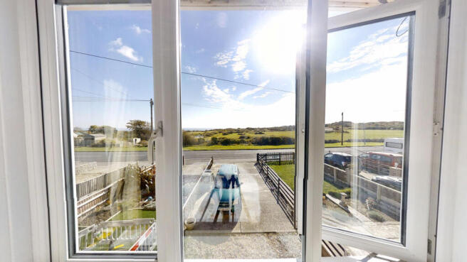 109-Weston-Street-09302025_163741