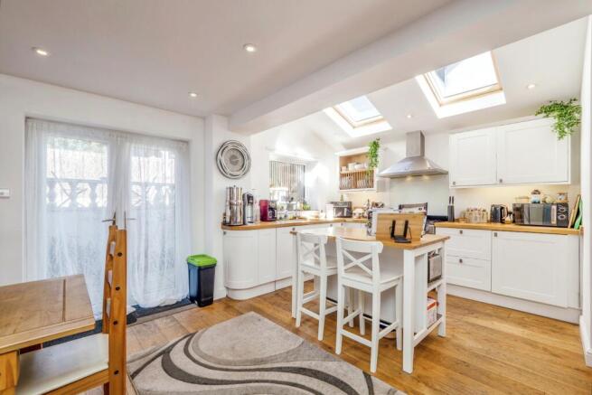 Kitchen/Dining Area