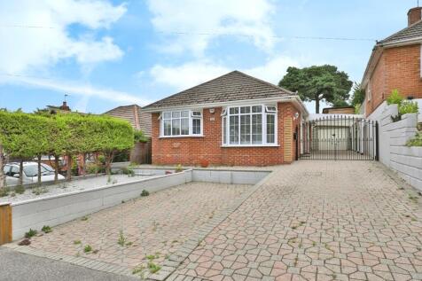 Hull Crescent, BEARWOOD, Bournemouth, Dorset, BH11
