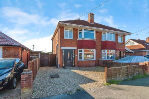 St. Michaels Road, Totton, Southampton, Hampshire, SO40
