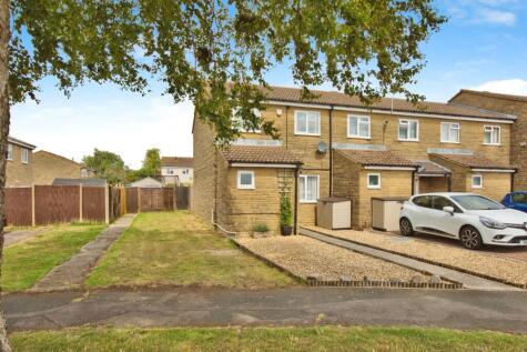 Larkspur Crescent, Yeovil, Somerset, BA21