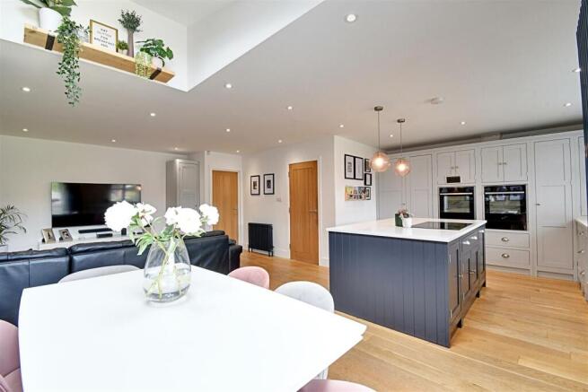 Kitchen 4.jpg