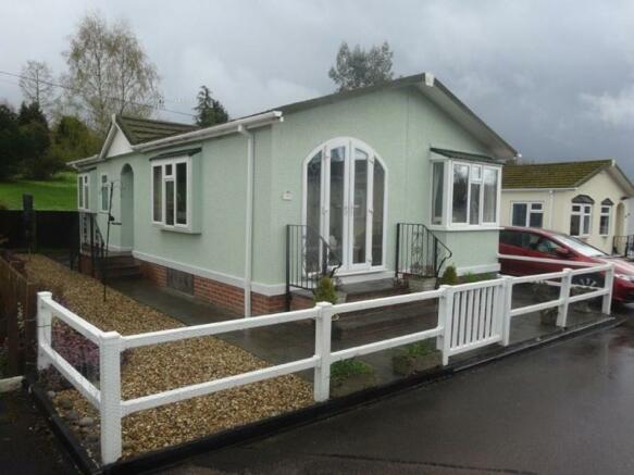 2 Bedroom Mobile Home For Sale In Belindas Park Milkwall