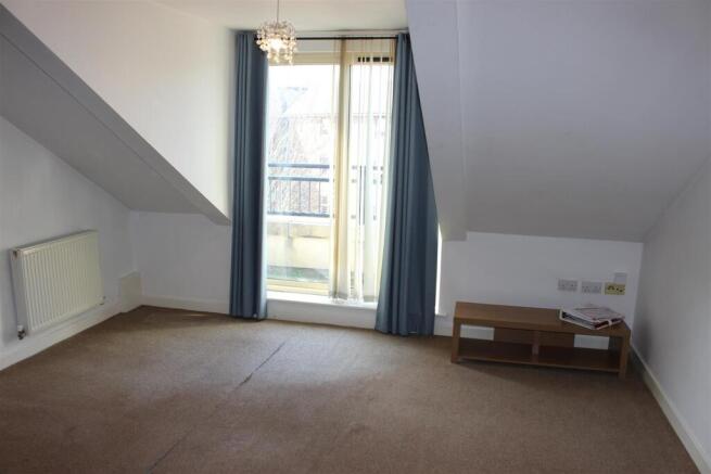 Living Dining Area
