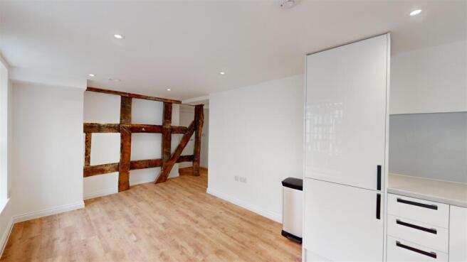 High Street 26 Flat 1 Kitchen Dining Area.jpg