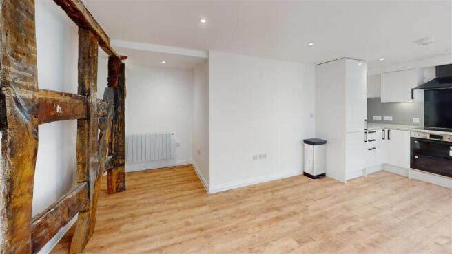 High Street 26 Flat 1 Living Dining Area 1.jpg